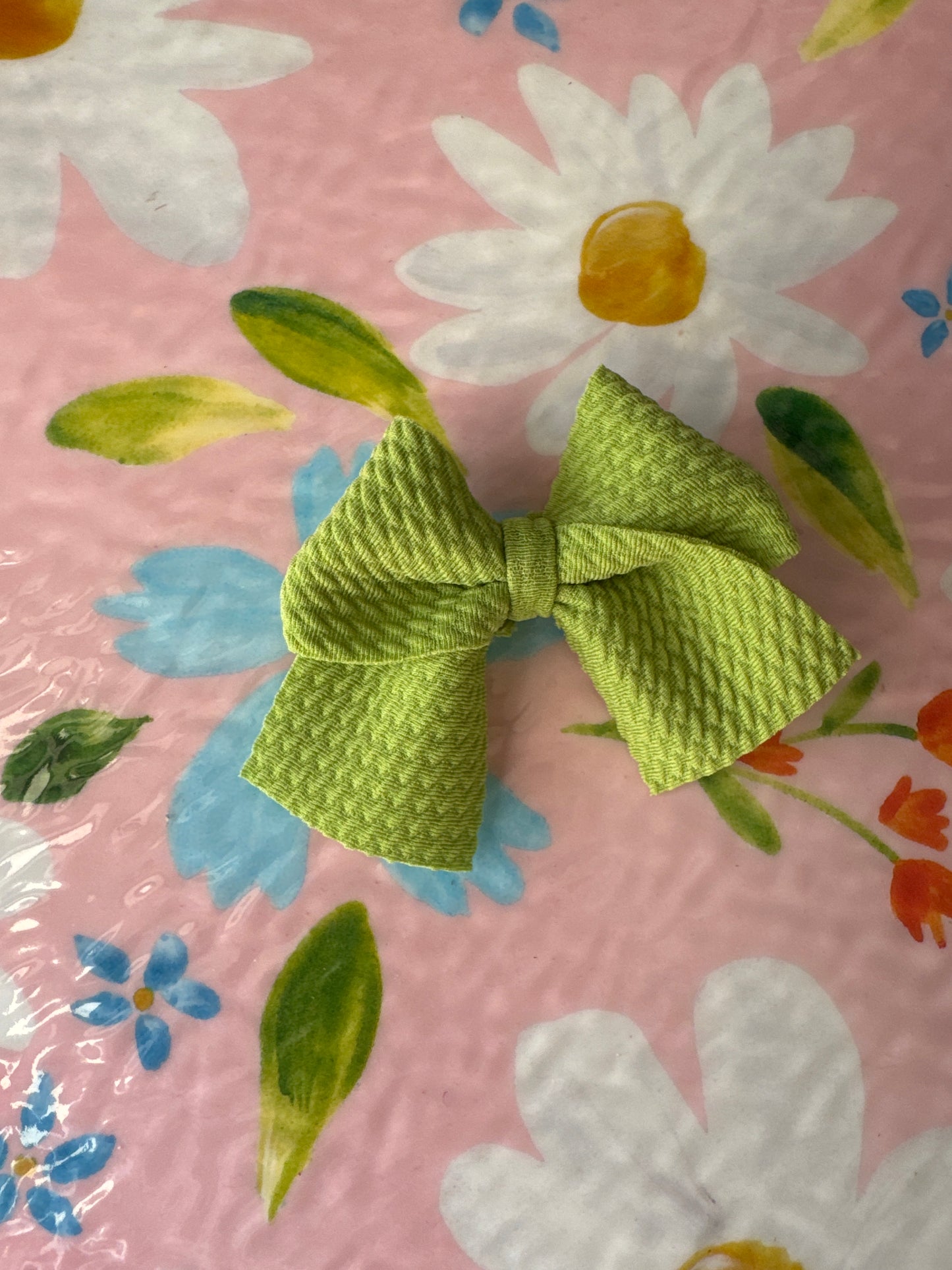 Mini poppy clip